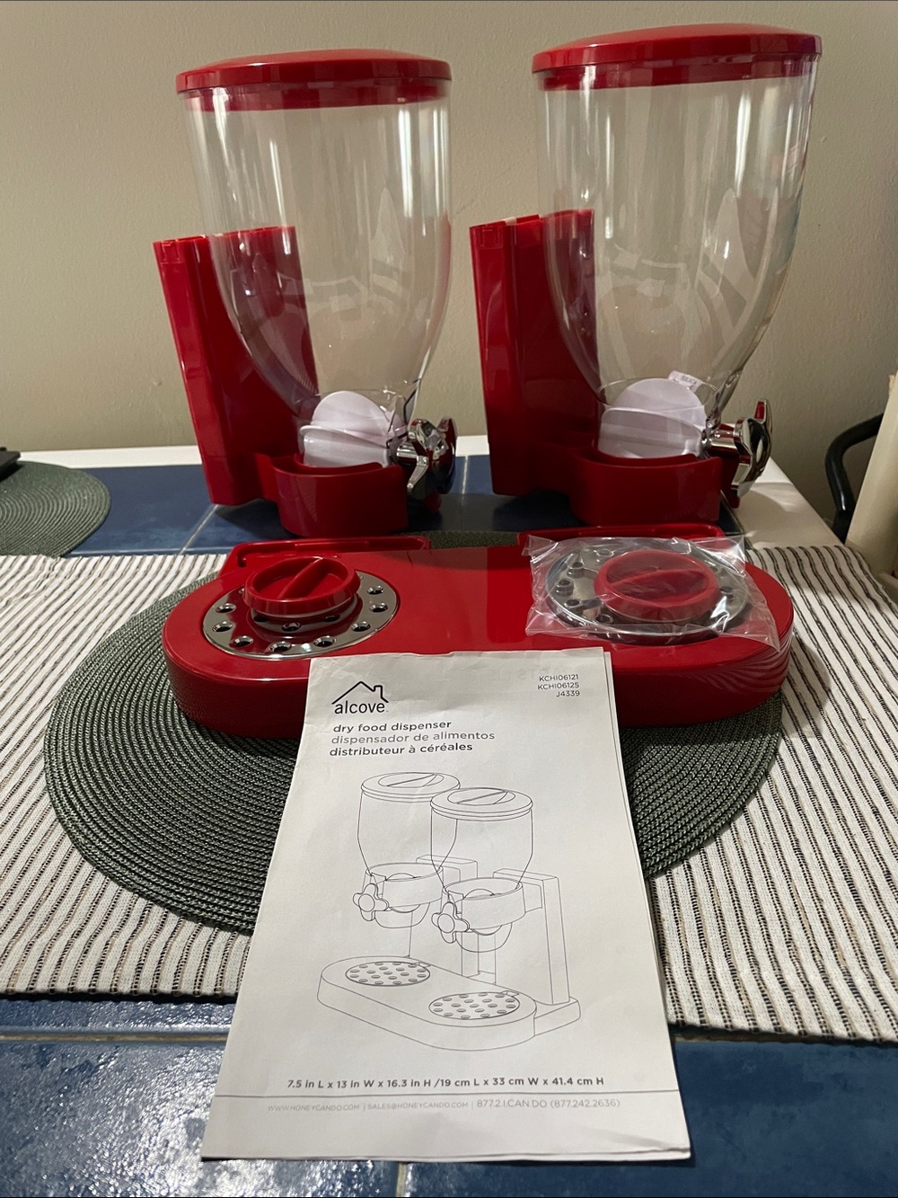 Cove Red Double Dry Food Dispenser